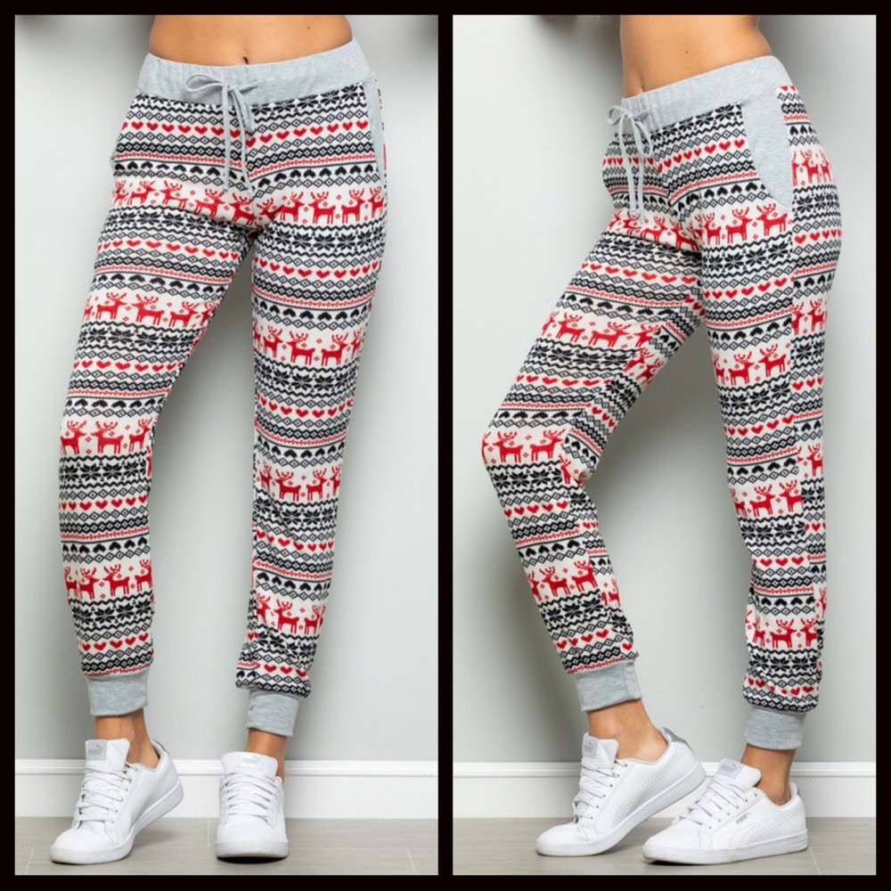CLEARANCE‼️2 LEFT🎄Holiday Joggers - Picture 3 of 8